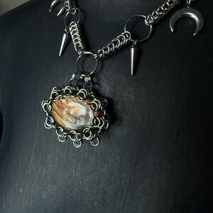 Labradorite crystal Pendant Necklace chainmaille chainmail handmade